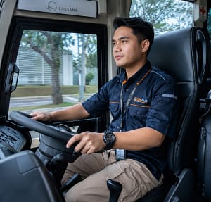 Beranda Driver Sewa Bus Lampung 300x287